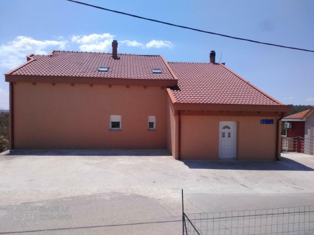 Tereza Apartment Обровац Екстериор снимка